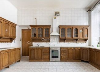 Продается 5-комнатная квартира, 150 м2, Москва, улица Большая Ордынка, 13/9с1, улица Большая Ордынка