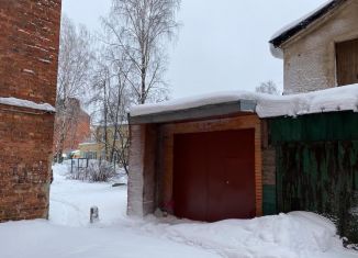 Сдаю в аренду гараж, 22 м2, Выборг, проспект Суворова, 1