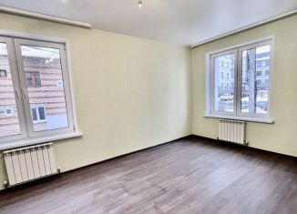 Продам 1-комнатную квартиру, 43 м2, Боровск, Садовая улица, 4