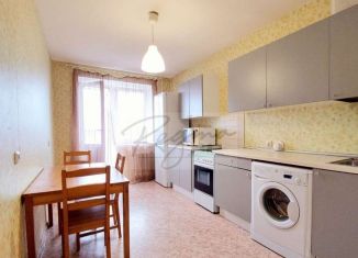 Сдам в аренду 1-комнатную квартиру, 42 м2, Уфа, улица Лётчиков, 9