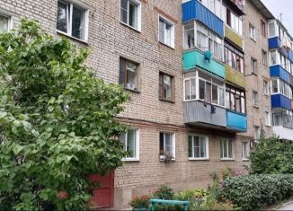 Продажа 2-комнатной квартиры, 52 м2, Елец, улица Допризывников