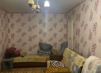 Продается 1-комнатная квартира, 32 м2, Елабуга, проспект Нефтяников, 45