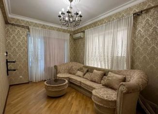 Продам трехкомнатную квартиру, 90 м2, Махачкала, улица Вузовское Озеро, 15к1, ЖК Вузовское озеро