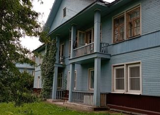 Продажа 3-комнатной квартиры, 58 м2, Гатчина, Красноармейский проспект, 48А