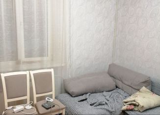 Сдается в аренду 2-комнатная квартира, 62 м2, Прокопьевск, улица Кутузова, 6