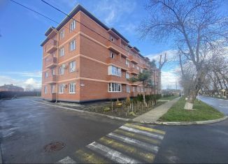 Продажа 2-комнатной квартиры, 46 м2, поселок городского типа Черноморский, улица Суворова, 3