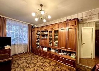 Продам двухкомнатную квартиру, 43 м2, Кингисепп, Большая Советская улица, 11