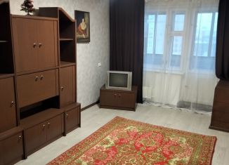 Сдается в аренду 2-ком. квартира, 44 м2, Новокузнецк, улица Тольятти, 3А