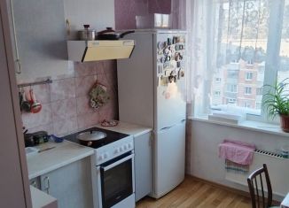 Продается 3-комнатная квартира, 62.5 м2, рабочий посёлок Кольцово, 1-й микрорайон, 25