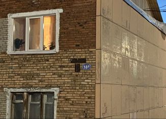 2-ком. квартира на продажу, 42.6 м2, поселок городского типа Белогорск, Комсомольская улица, 18А