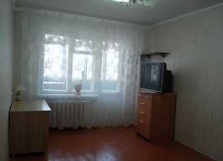 Сдается в аренду 1-комнатная квартира, 32 м2, Минусинск, улица Тимирязева, 10