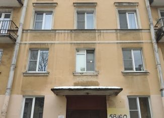 Продается трехкомнатная квартира, 61.3 м2, Санкт-Петербург, 13-я линия Васильевского острова, 58-60