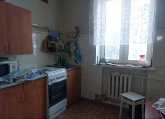 Продажа двухкомнатной квартиры, 50 м2, Алексин, Октябрьская улица, 5