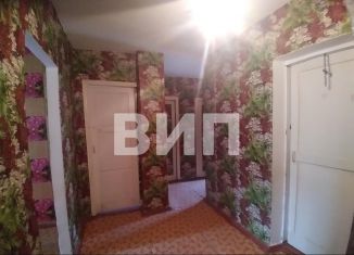 3-комнатная квартира на продажу, 64 м2, Новокубанск, Красная улица, 34