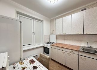 Сдам 3-комнатную квартиру, 59 м2, Москва, Севанская улица, 7к1, район Царицыно