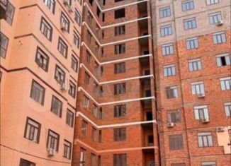 Продается двухкомнатная квартира, 72 м2, Махачкала, улица Перова, 11