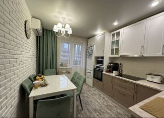 Продаю 3-ком. квартиру, 75 м2, Воронеж, улица Шишкова, 142, ЖК Московский Квартал