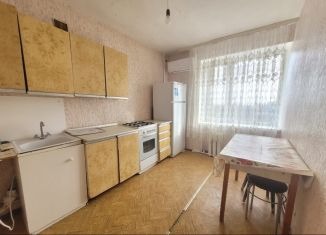 Сдается 2-ком. квартира, 50 м2, Ставрополь, улица Доваторцев