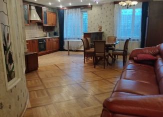 Сдаю 3-ком. квартиру, 105 м2, Санкт-Петербург, Пражская улица, 44, Пражская улица