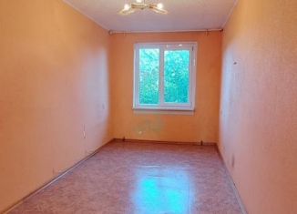 Продается 2-комнатная квартира, 42.8 м2, Орск, улица Короленко, 134В