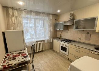 Сдам 1-ком. квартиру, 40 м2, Марий Эл, улица Куйбышева, 55