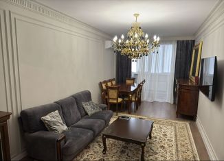 Продажа 2-комнатной квартиры, 86 м2, Махачкала, улица Вузовское Озеро, 13