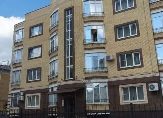 Продается 3-ком. квартира, 108 м2, Кострома, улица Войкова, 32