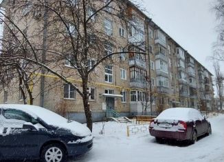 Продам 2-ком. квартиру, 44 м2, Заречный, Комсомольская улица, 2