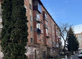 Продажа 4-комнатной квартиры, 90 м2, Владикавказ, улица Генерала Дзусова, 22к1