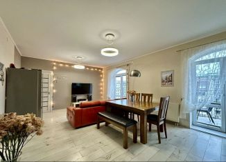 Аренда трехкомнатной квартиры, 110 м2, Зеленоградск, Московская улица, 64