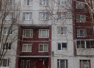 Продам 2-ком. квартиру, 350 м2, Санкт-Петербург, улица Жени Егоровой, 12к2, Выборгский район