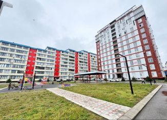 Продается 2-ком. квартира, 64 м2, Нальчик, Балкарская улица, 97к2