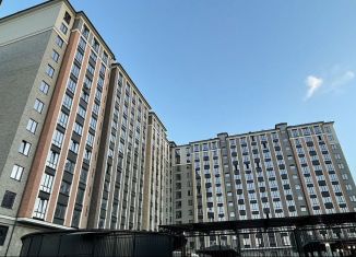 Продажа 3-ком. квартиры, 120 м2, Нальчик, улица Героя России Т.М. Тамазова, 3