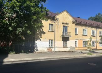 2-комнатная квартира на продажу, 60 м2, Смоленская область, улица Герцена, 3