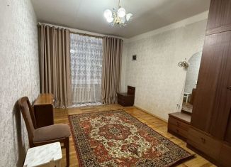 Сдаю 3-ком. квартиру, 65 м2, Карачаево-Черкесия, проспект Ленина, 77