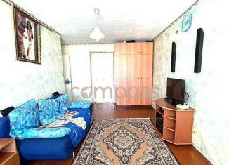 Продам 3-ком. квартиру, 59 м2, Тюменская область, Заводская улица, 20