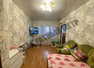 Продам 2-ком. квартиру, 48 м2, село Троицкое, улица Пушкина, 25