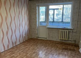 Продается двухкомнатная квартира, 44.2 м2, Курск, улица Комарова, 23