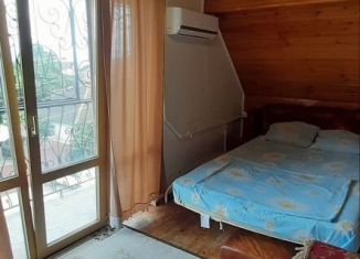 Сдам в аренду комнату, 12 м2, Краснодарский край, Прямая улица, 25