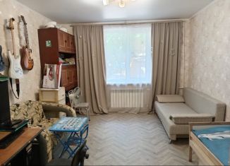 Продаю 1-ком. квартиру, 31 м2, Белая Калитва, Коммунистическая улица, 11