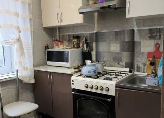 Продажа 3-ком. квартиры, 52 м2, Волгоград, Тракторозаводский район, улица Луговского, 4