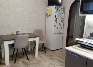 Продается трехкомнатная квартира, 77.5 м2, Обь, Октябрьская улица, 2/1