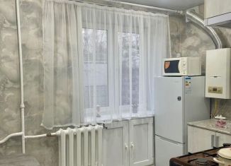 Сдаю 1-комнатную квартиру, 35 м2, Брянск, Новозыбковская улица, 17А