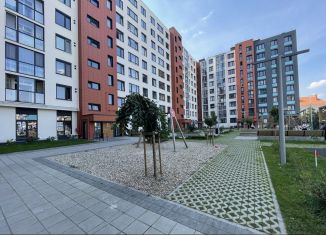 Продается трехкомнатная квартира, 74.4 м2, Калининград, Московский район, Батальная улица, 65Б