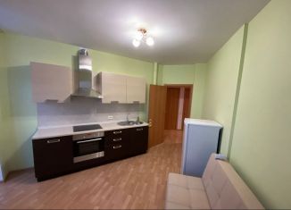 Сдам 2-ком. квартиру, 74 м2, Екатеринбург, улица Бажова, 68