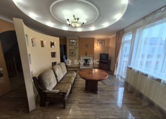 Продаю 4-ком. квартиру, 150 м2, Калининград, Нарвский переулок, 1