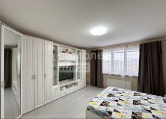 Продается 3-ком. квартира, 76 м2, посёлок Шушары, Ростовская улица, 1