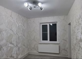 Продается 2-ком. квартира, 30 м2, Армавир, улица Пушкина, 53