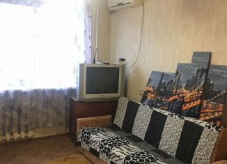 Сдам в аренду 3-комнатную квартиру, 63 м2, Ростовская область, улица Пацаева, 7/1