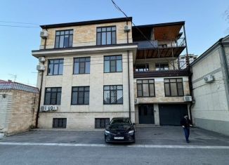 Продажа трехкомнатной квартиры, 126 м2, Махачкала, улица Аликберова, 9